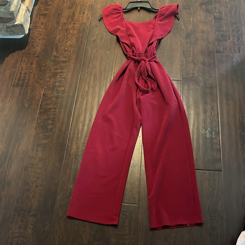 Gorgeous one piece!